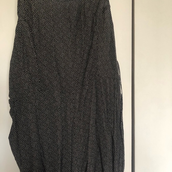 ASOS design strappy back jumpsuit with elasticated leg- black/white ⚪️⚫️⚪️⚫️⚪️ - Picture 11 of 13